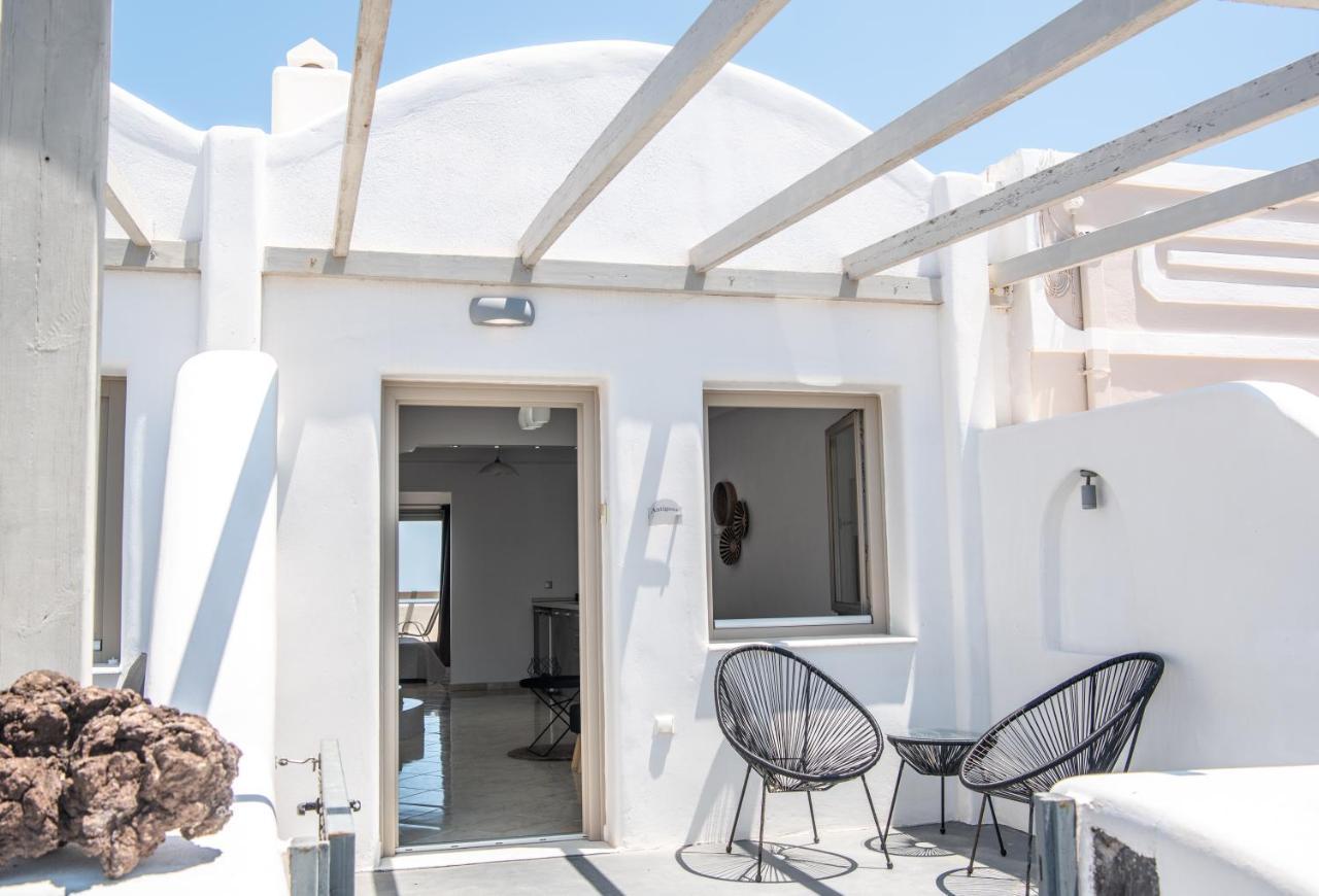 Burned Rock Suites Imerovigli (Santorini) Exterior foto